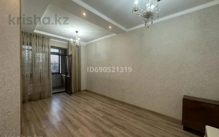 3-комнатная квартира, 64 м², 3/10 этаж, Байтурсынова — Mobil 1