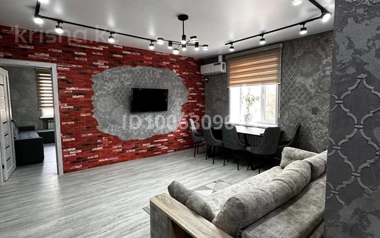 2-комнатная квартира · 54 м² · 2/2 этаж, Макаренко 9 за 20 000 ₸ в Балхаше — фото 2