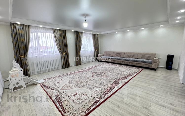 Отдельный дом · 4 комнаты · 198.5 м² · 6 сот., Суворкина 63 — улица 33 школы за 45 млн ₸ в Семее — фото 2