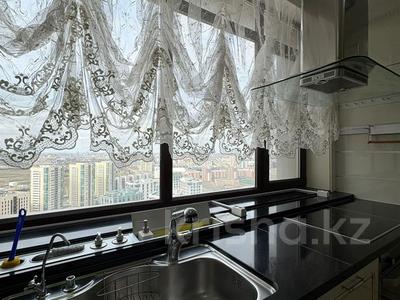 5-бөлмелі пәтер · 180 м², Кошкарбаев 2, бағасы: 130 млн ₸ в Астане, Сарайшык р-н