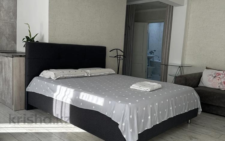 1-комнатная квартира · 33 м² · 2/5 этаж, М.Горького за 13 000 ₸ в Усть-Каменогорске — фото 5