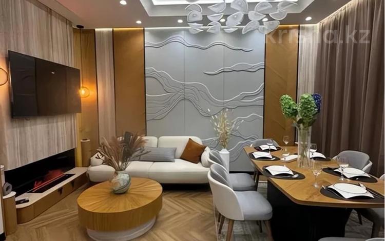 3-бөлмелі пәтер · 82 м² · 5 қабат, Аль-Фараби 41, бағасы: 800 000 ₸ в Алматы, Бостандыкский р-н — фото 2