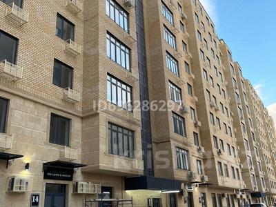 Продажа квартир в Атырауской обл.: 3-комнатная квартира · 127 м² · 2/9 этаж, мкр Центральный, Абая 26/1 за 55 млн 〒 3-комнатная квартира · 127 м² · 2/9 этаж, мкр Центральный, Абая 26/1 за 55 млн 〒 в Атырау