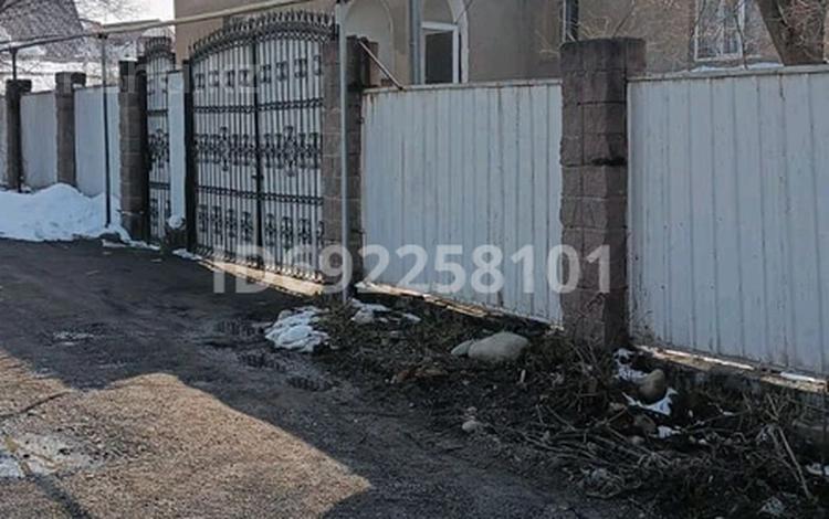 Отдельный дом · 3 комнаты · 100 м², мкр Акжар бекешева 26 за 200 000 ₸ в Алматы, Наурызбайский р-н — фото 2