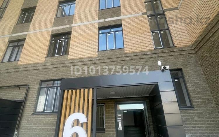 2-комнатная квартира · 88 м² · 4/5 этаж, мкр. Алтын орда, микрорайон Батыс-2 228б — Пересечение Газизы Жубановой и Тауелсиздик за 27 млн ₸ в Актобе — фото 2