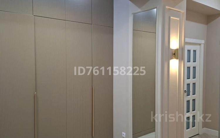 3-комнатная квартира · 115 м² · 6/14 этаж, 17-й мкр, ​17-й микрорайон за 64 млн 〒 в Актау — фото 2