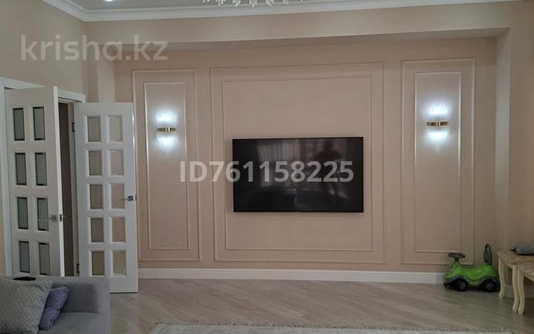 3-комнатная квартира · 115 м² · 6/14 этаж, 17-й мкр, ​17-й микрорайон за 63.9 млн 〒 в Актау — фото 10