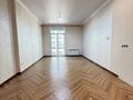 4-комнатная квартира · 130 м² · 15/17 этаж, Жарокова 218 за 128 млн ₸ в Алматы, Бостандыкский р-н — фото 17