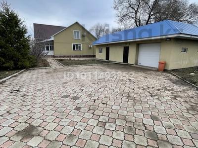 Жеке үй · 5 бөлме · 206 м² · 15 сот., Абая 17/1 — В районе Шанхая, первая улица., бағасы: 80 млн ₸ в Аксае