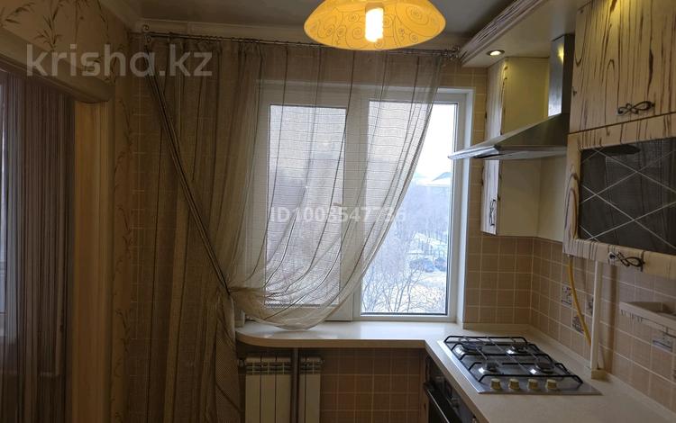 3-бөлмелі пәтер · 61 м² · 4/5 қабат, мкр 5, бағасы: 18.5 млн ₸ в Актобе — фото 2