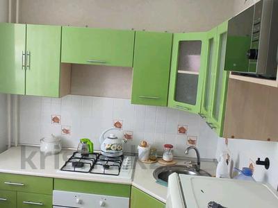 1-комнатная квартира · 35 м² · 1/5 этаж, 10 микр 11 за 12.3 млн 〒 в Аксае