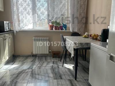 2-комнатная квартира · 53 м² · 9/12 этаж, мкр Дарабоз 9 за 37 млн ₸ в Алматы, Алатауский р-н