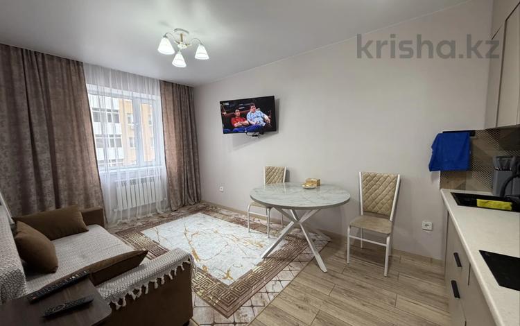 2-комнатная квартира · 39 м² · 7/10 этаж, Багланова 1 — Район Магнума по пр.Туран за 230 000 ₸ в Астане, Нура р-н — фото 2