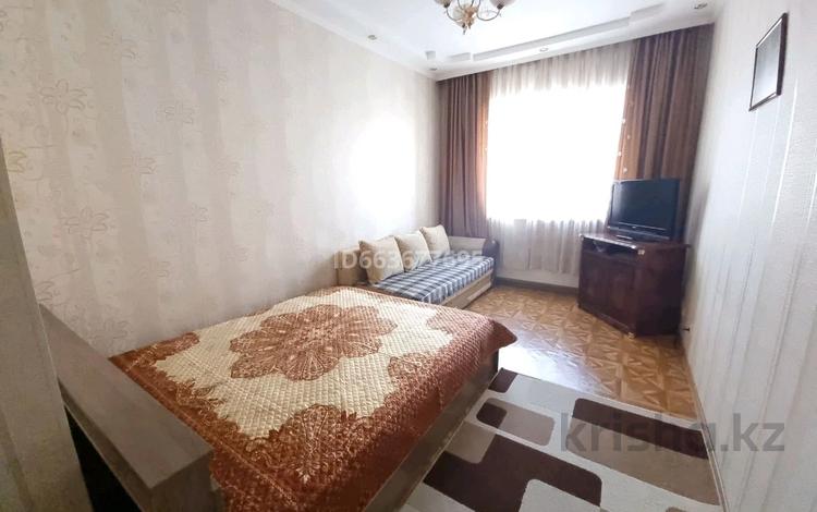 1-бөлмелі пәтер, 50 м², 2/10 қабат тәулігіне, Кюйши Дины — Куйшидина Жумабаева, бағасы: 9 000 〒 в Астане — фото 18