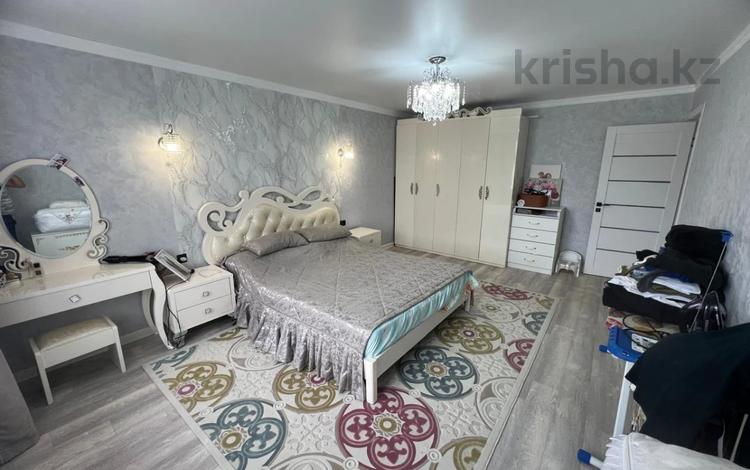 4-бөлмелі пәтер · 90 м² · 5/7 қабат, Абылхаир хана, бағасы: 28 млн ₸ в Актобе — фото 2