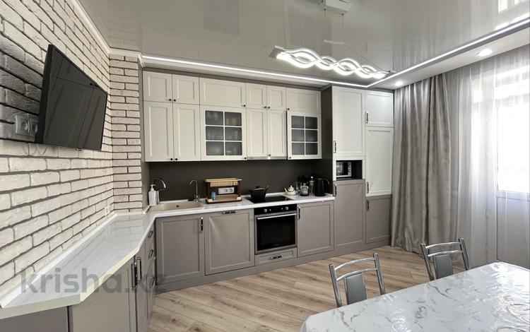 4-комнатная квартира · 100 м² · 8/12 этаж, Култегин 5 за 58 млн ₸ в Астане, Нура р-н — фото 2