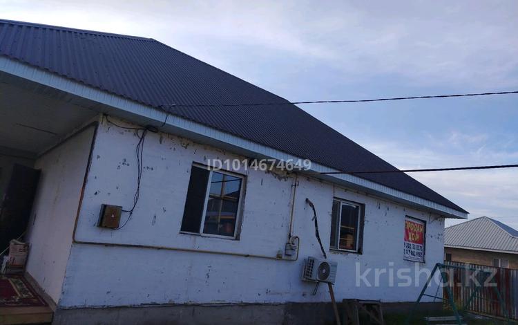 Жеке үй · 3 бөлме · 80 м² · 8 жүзд., Тегістік 131 — Жком школа, бағасы: 16 млн ₸ в Жибек Жолы — фото 2