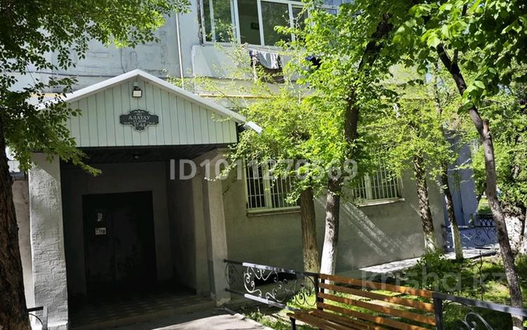 2-комнатная квартира · 60 м² · 2/5 этаж, мкр Алатау 11 — Дом расположен позади Firkan Alatau, кирпичный дом. за 20 млн ₸ в Таразе — фото 2