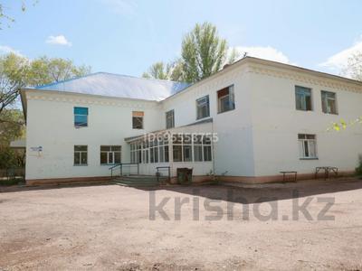 Продажа коммерческой недвижимости в Западно-Казахстанской обл.: Свободное назначение, офисы, общепит, бани, гостиницы и зоны отдыха, медцентры и аптеки, образование, развлечения · 3000 м² за 200 млн 〒 Свободное назначение, офисы, общепит, бани, гостиницы и зоны отдыха, медцентры и аптеки, образование, развлечения · 3000 м² за 200 млн 〒 в Уральске