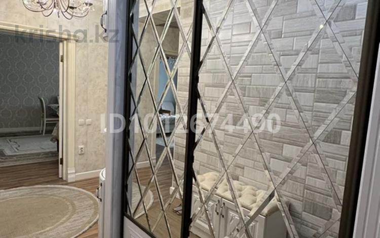 4-бөлмелі пәтер · 130 м² · 3/5 қабат, мкр. Алтын орда, Тауелсиздик, бағасы: 60 млн ₸ в Актобе — фото 2