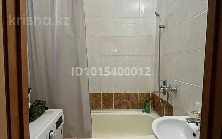 3-комнатная квартира · 68 м² · 8/10 этаж, Рыскулова 13 за 210 000 ₸ в Семее — фото 2
