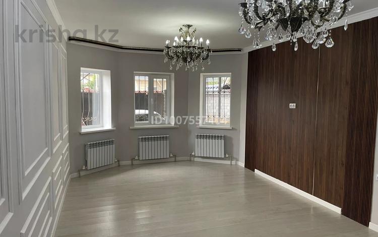 Отдельный дом · 4 комнаты · 103.9 м² · 4 сот., мкр Мадениет, ул. Шубартау 30/1 за 41.5 млн 〒 в Алматы, Алатауский р-н — фото 2