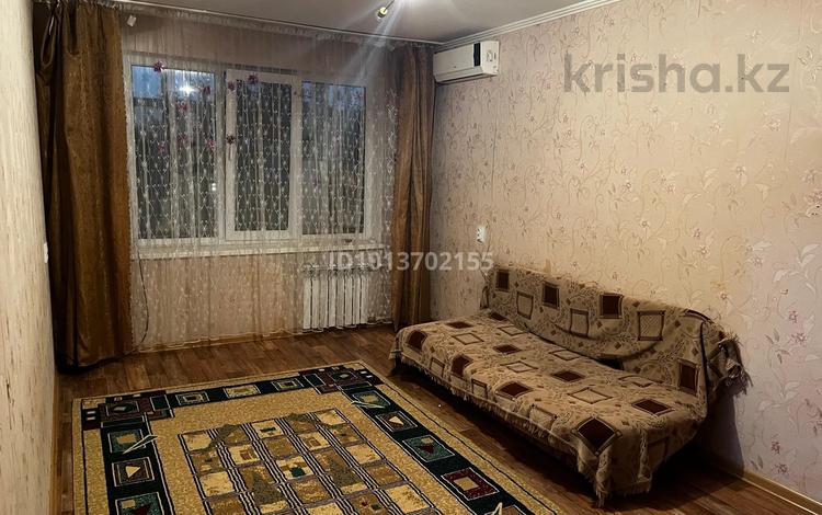 1-бөлмелі пәтер · 35 м² · 3/5 қабат, 1 ш/а, Рыскулова 198 53 — Напротив АПК, бағасы: 120 000 ₸ в Актобе, мкр 5 — фото 2