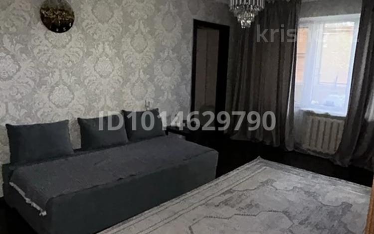 2-бөлмелі пәтер · 45 м² · 4/4 қабат, №5 ш/а. 4а, бағасы: 300 000 ₸ в Алматы, Ауэзовский р-н — фото 2