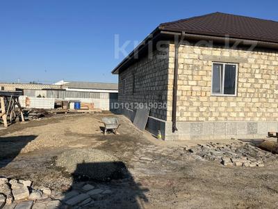 Үйдің бір бөлігі · 4 бөлме · 220 м² · 10 жүзд., Карасай батыр 29, бағасы: 23 млн ₸ в Атырау, мкр Мирас