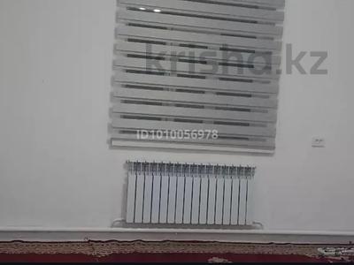 Отдельный дом · 7 комнат · 200 м² · 10 сот., Ойсыл қара 173 за 22 млн 〒 в Туркестане