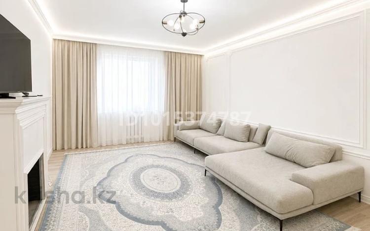 3-комнатная квартира · 120 м² · 4/13 этаж, Чингиз Айтматов 36 за 500 000 ₸ в Астане, Нура р-н — фото 2