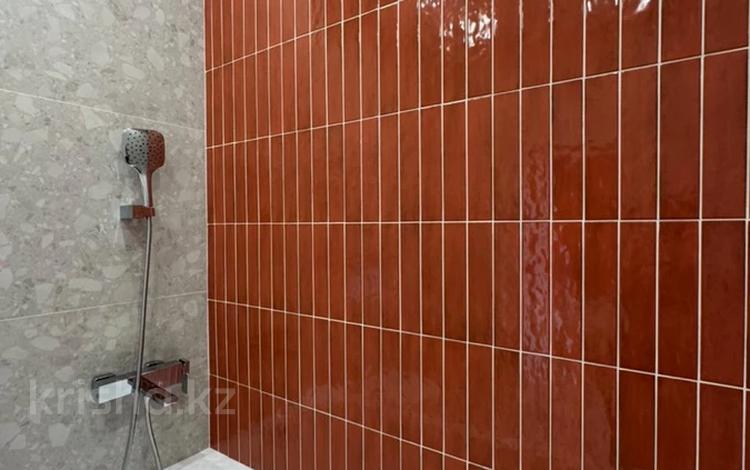 3-комнатная квартира · 80 м² · 10/10 этаж, мкр. Алтын орда за 31 млн ₸ в Актобе — фото 2