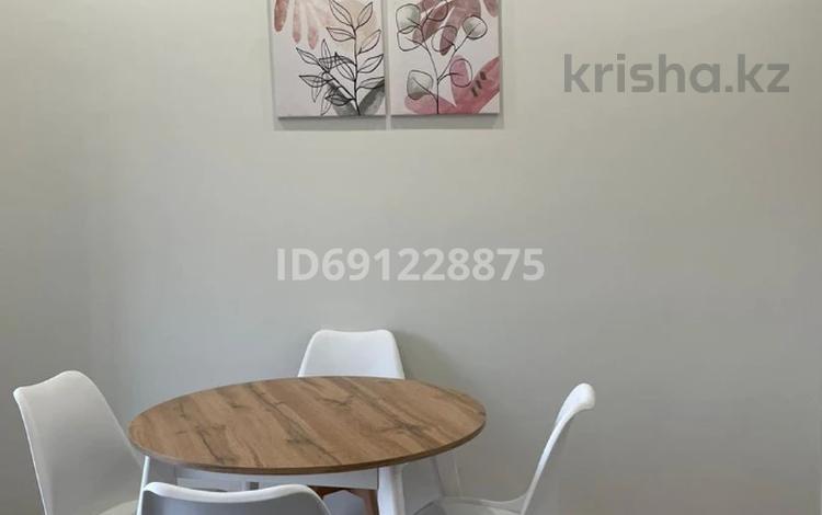 2-бөлмелі пәтер · 93 м² · 1/12 қабат, Сырым батыра 99/3, бағасы: 270 000 〒 в Шымкенте, Каратауский р-н — фото 10