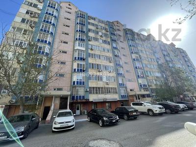 2-комнатная квартира, 65 м², 6/9 этаж помесячно, Сатпаева 2Г за 225 000 〒 в Атырау