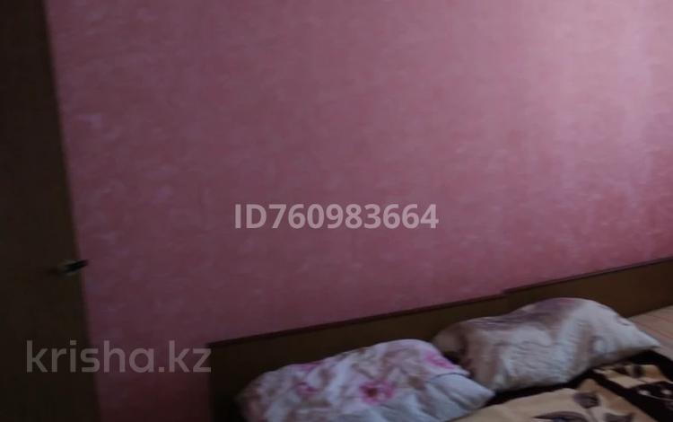 2-бөлмелі пәтер · 43.2 м² · 8/9 қабат, Дулатова 206, бағасы: 11 млн ₸ в Семее — фото 2