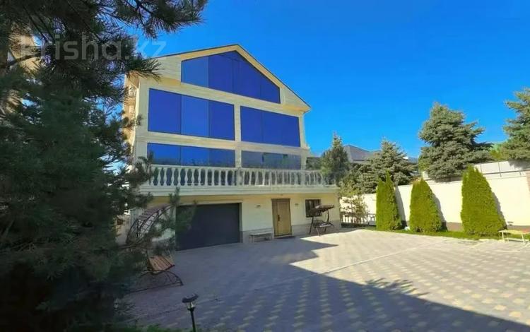 Отдельный дом · 8 комнат · 700 м² · 8 сот., Сагадат Нурмагамбетова 160 за 2.7 млн ₸ в Алматы, Медеуский р-н — фото 2