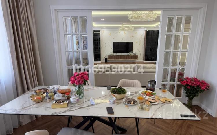 4-комнатная квартира · 140 м² · 3/7 этаж, ​Мангилик Ел 40 за 210 млн ₸ в Астане, Есильский р-н — фото 39