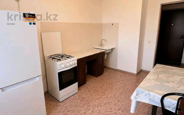 2-бөлмелі пәтер · 39.7 м² · 9/9 қабат, Зачаганск пгт ш/а., Бирлик, бағасы: 12.5 млн ₸ в Уральске, мкр. Зачаганск пгт — фото 2