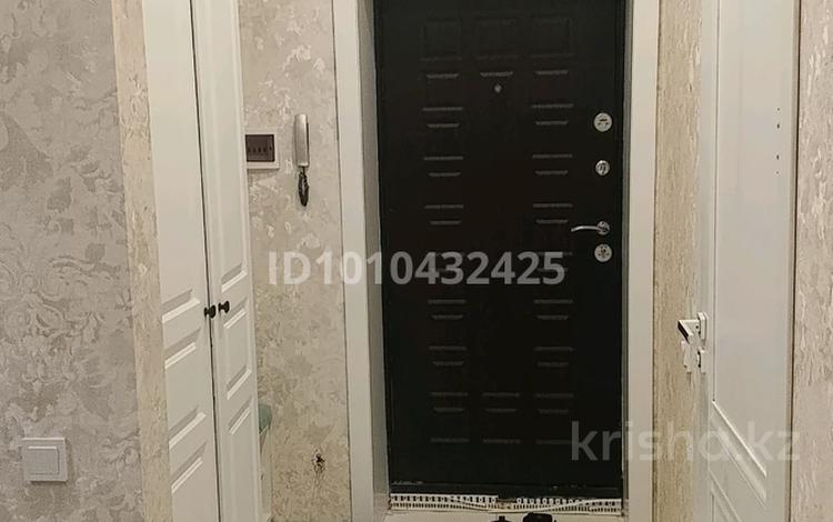 1-комнатная квартира · 40 м² · 8/9 этаж, Казыбек би 5А за 250 000 ₸ в Астане, Есильский р-н — фото 2