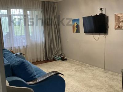 3-бөлмелі пәтер · 60 м² · 5/5 қабат, мкр Тастак-1 9 — Толе-би Фурката, бағасы: 38 млн ₸ в Алматы, Ауэзовский р-н