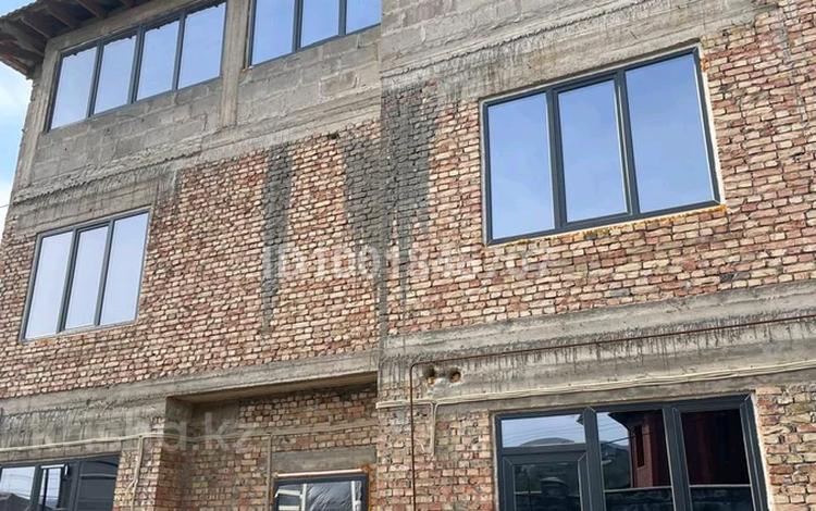 Отдельный дом · 12 комнат · 400 м² · 10 сот., Талгарский тракт — Сзади Романс Палас вторая линия от дороги за 1.2 млн ₸ в Алматы — фото 6