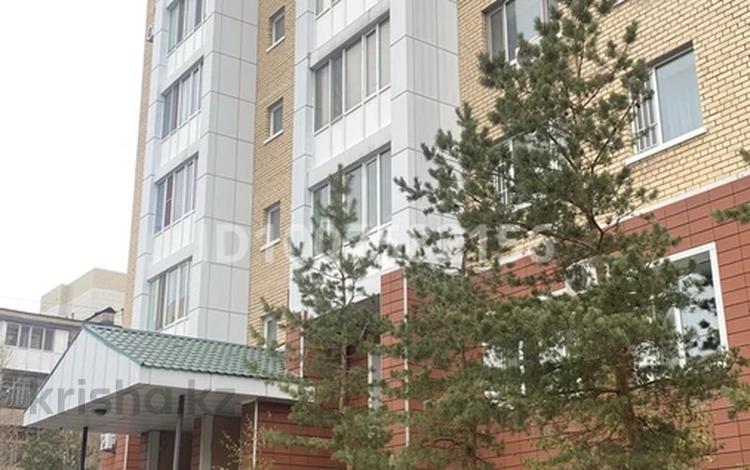 2-комнатная квартира · 64 м² · 9/10 этаж, Республики 43а за 270 000 ₸ в Астане, Сарыарка р-н — фото 2