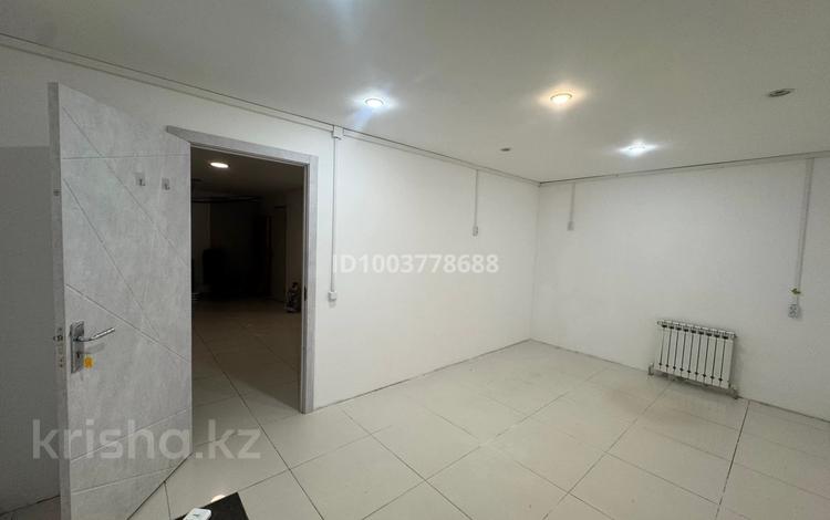 Свободное назначение, офисы, магазины и бутики, склады, салоны красоты, образование, развлечения, конференц-залы, кабинеты и рабочие места, студии · 46 м² за 149 900 〒 в Актау, 2-й мкр — фото 2