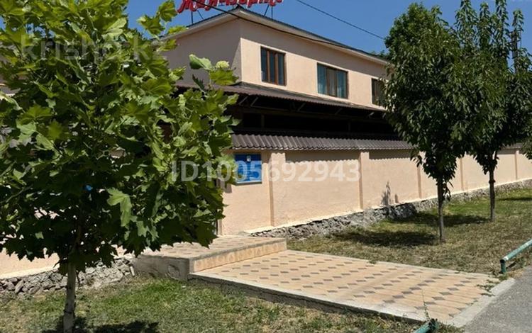 Свободное назначение, офисы, магазины и бутики, склады, общепит, образование, развлечения, кабинеты и рабочие места, студии · 600 м² за 2.1 млн 〒 в Шымкенте, Туран р-н — фото 2