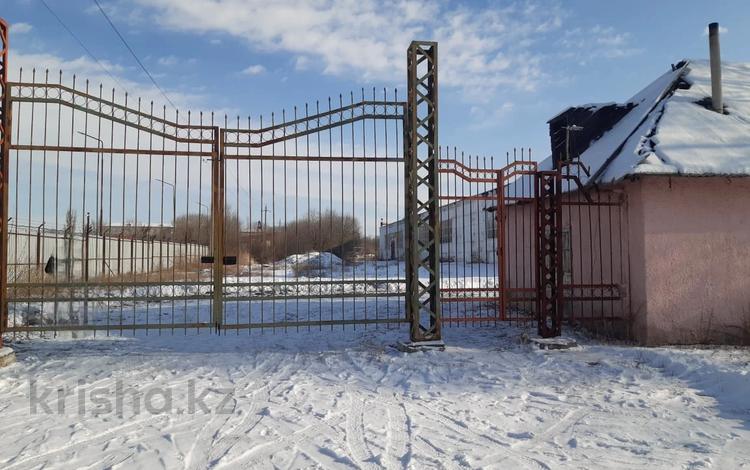 Еркін, кеңселер, дүкендер мен бутиктер, қоймалар, жқб, автосервистер мен көлік жуу, қоғамдық тамақтану орны, сұлулық салондары, ауыл шаруашылығы, монша, қонақ үй және демалыс орындары, медорталықтар мен дәріханалар, білім орталықтары, ойын-сауық · 2200 м², бағасы: 180 млн ₸ в Талдыкоргане — фото 2