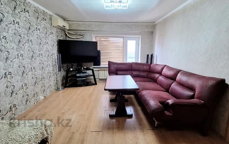 4-бөлмелі пәтер · 76 м² · 11/11 қабат, пр.Абая, бағасы: 21 млн ₸ в Уральске — фото 3