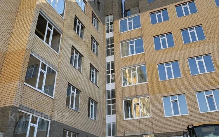 2-комнатная квартира · 70 м² · 2/5 этаж, Тилеу Батыра за 17 млн ₸ в Актобе — фото 2