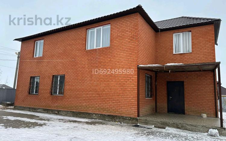 Жеке үй · 6 бөлме · 220 м² · 10 жүзд., Шалкииз Жырау 4 — QazaqOil, бағасы: 55 млн ₸ в Актобе — фото 16