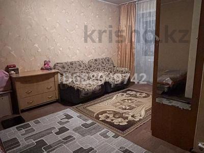 1-комнатная квартира, 32 м², 5/5 этаж, Назарбаева за 12.2 млн 〒 в Усть-Каменогорске, Ульбинский