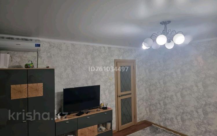 3-комнатная квартира · 63 м² · 5/5 этаж, мкр Юго-Восток, Мкр Юго-Восток, мкр Гульдер 2 17 за 26 млн ₸ в Караганде, Казыбек би р-н — фото 2